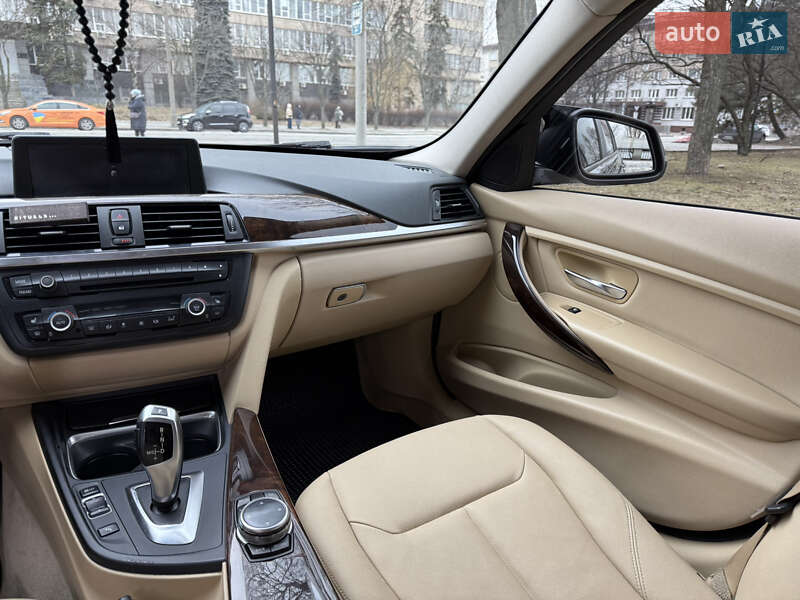 Седан BMW 3 Series 2014 в Днепре