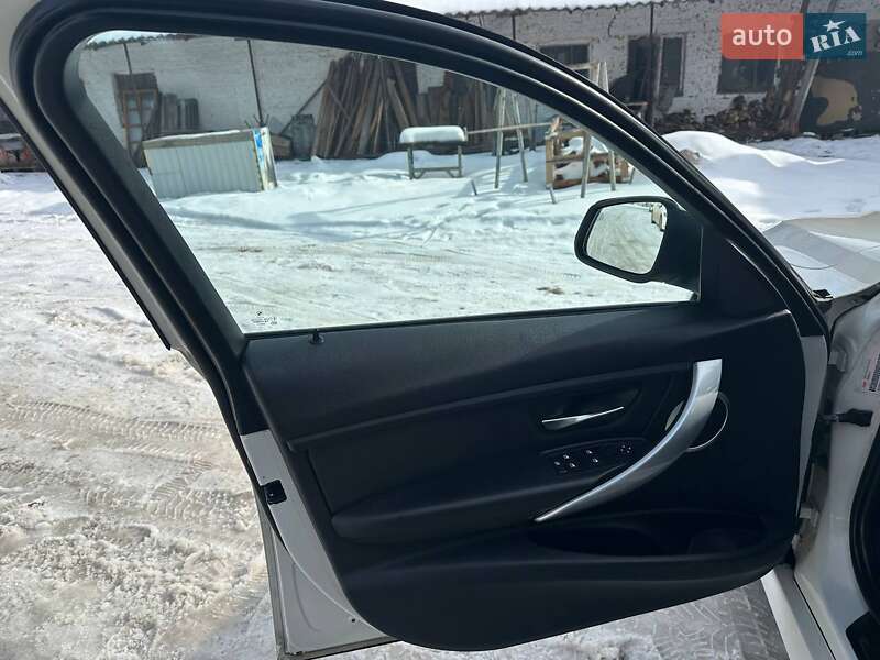 Седан BMW 3 Series 2012 в Хмельнике фото 36 Седан BMW 3 Series 2012 в Хмельнике