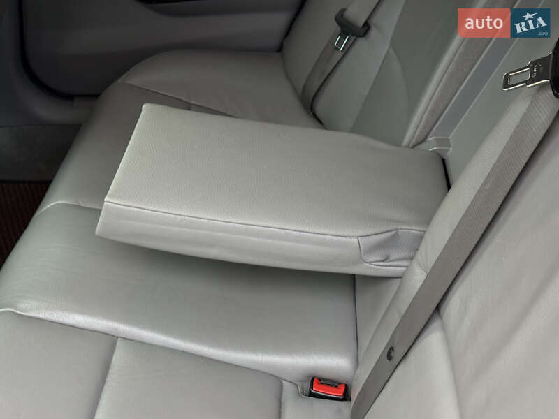 Седан BMW 3 Series 2010 в Днепре фото 58 Седан BMW 3 Series 2010 в Днепре