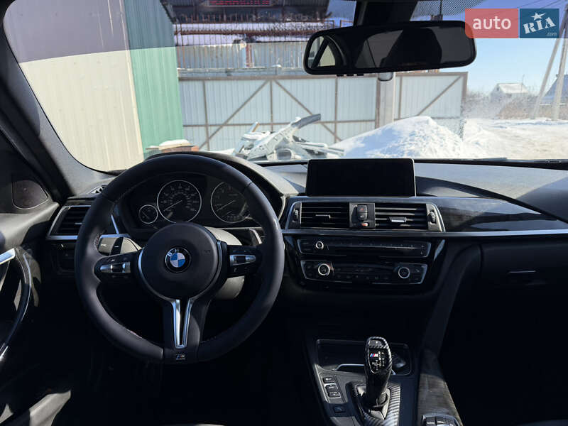 Седан BMW 3 Series 2017 в Киеве
