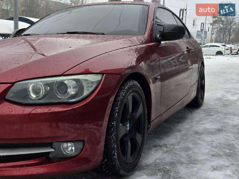Купе BMW 3 Series 2012 в Киеве фото 11 Купе BMW 3 Series 2012 в Киеве