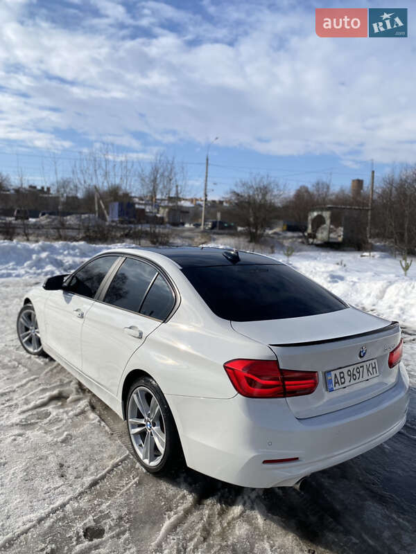 Седан BMW 3 Series 2017 в Житомире