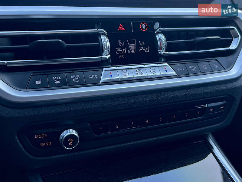 Седан BMW 3 Series 2019 в Киеве фото 39 Седан BMW 3 Series 2019 в Киеве