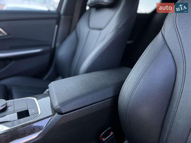 Седан BMW 3 Series 2019 в Киеве фото 42 Седан BMW 3 Series 2019 в Киеве