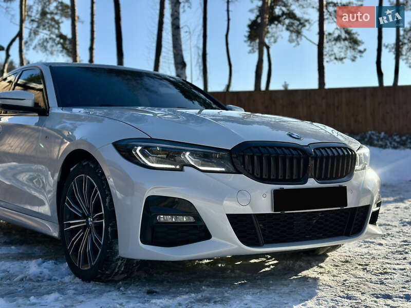 Седан BMW 3 Series 2022 в Киеве
