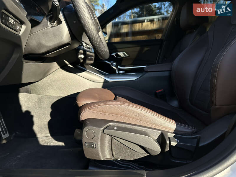 Седан BMW 3 Series 2022 в Киеве