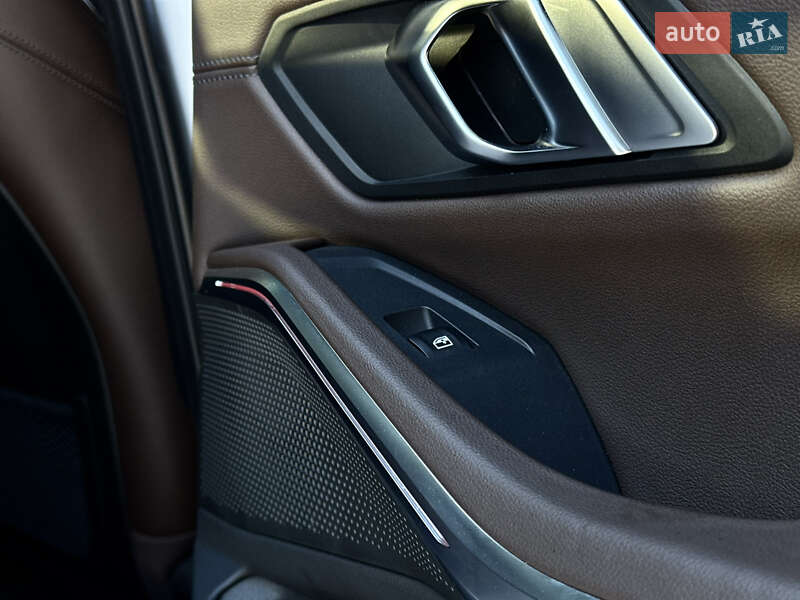 Седан BMW 3 Series 2022 в Киеве