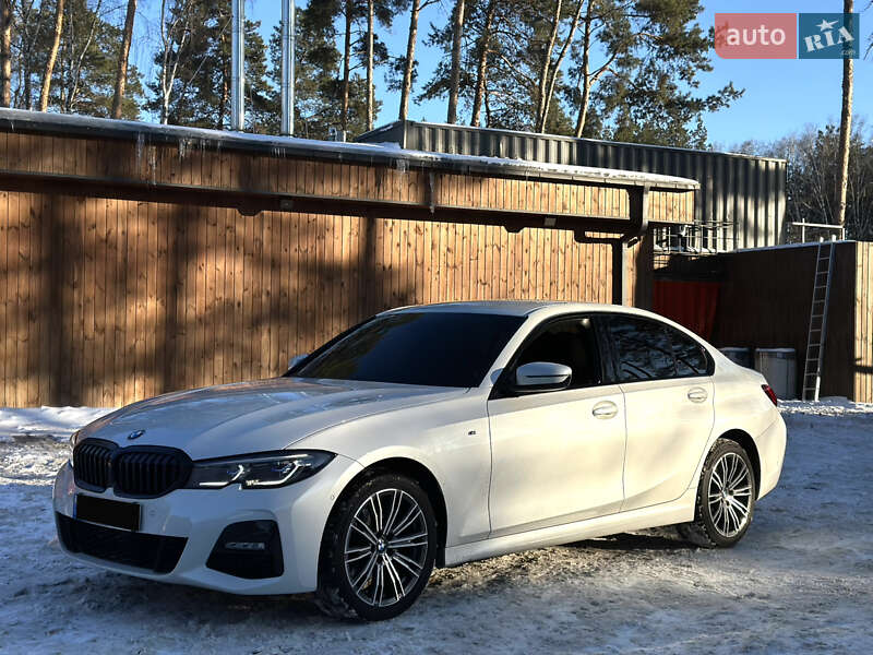 Седан BMW 3 Series 2022 в Киеве