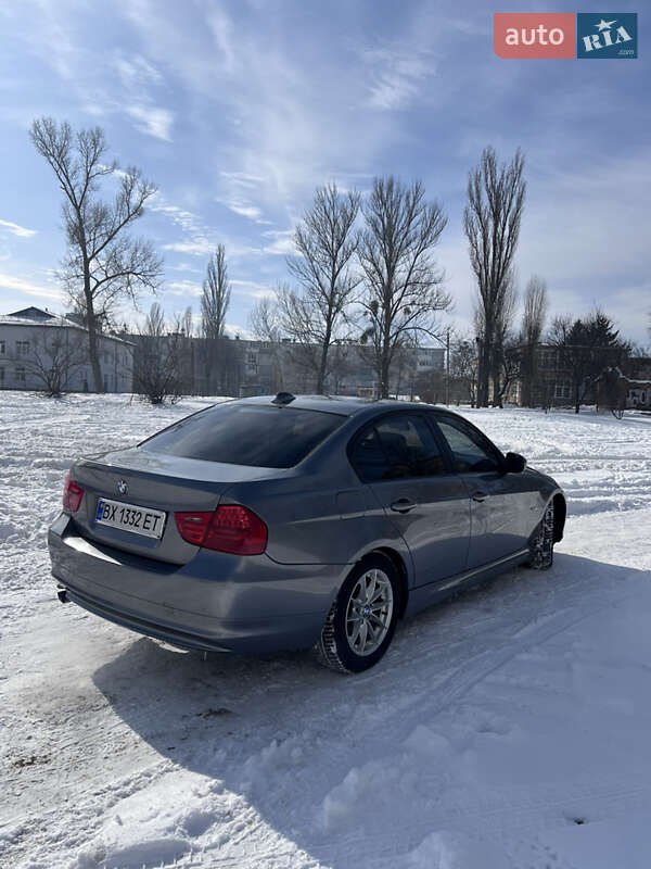 Седан BMW 3 Series 2009 в Черкасах