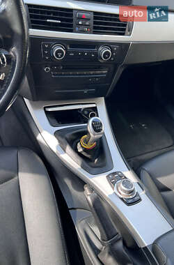 Седан BMW 3 Series 2009 в Черкасах
