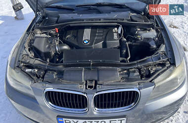 Седан BMW 3 Series 2009 в Черкасах