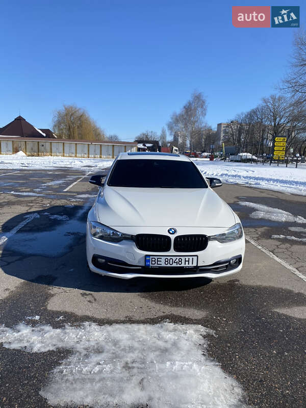 Седан BMW 3 Series 2017 в Первомайську