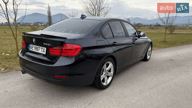Седан BMW 3 Series 2014 в Днепре