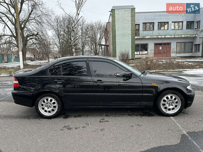 Седан BMW 3 Series 2004 в Новом Буге