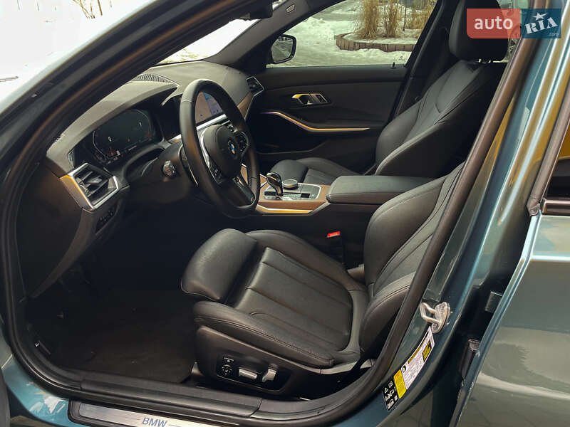 Седан BMW 3 Series 2020 в Ивано-Франковске