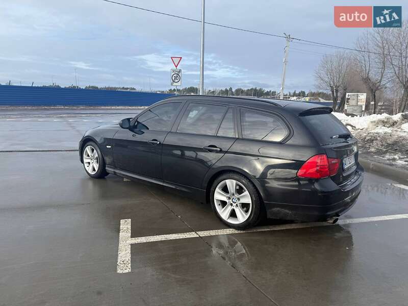 Универсал BMW 3 Series 2010 в Калиновке
