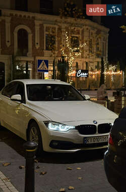 Седан BMW 3 Series 2017 в Киеве