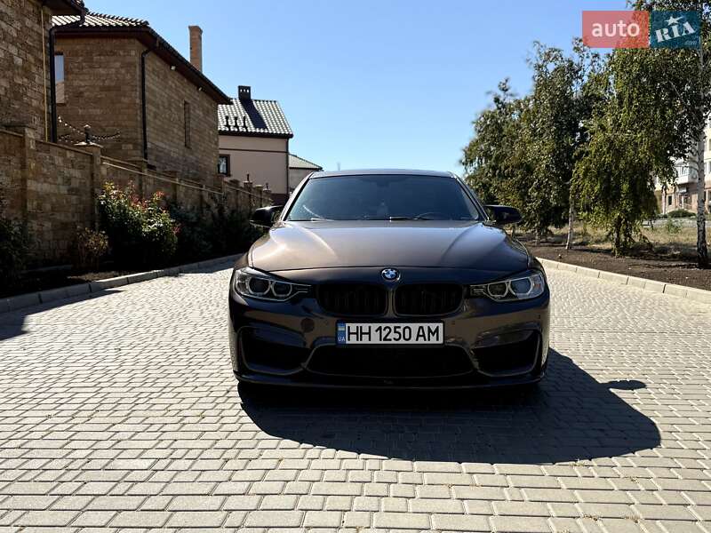 Седан BMW 3 Series 2014 в Чорноморську