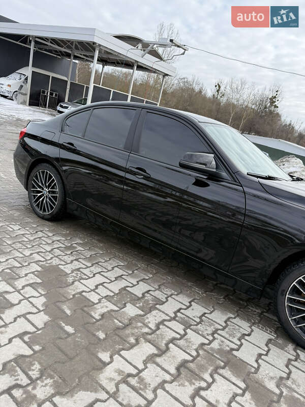 Седан BMW 3 Series 2013 в Львове