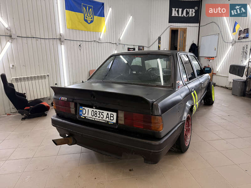 Седан BMW 3 Series 1985 в Киеве