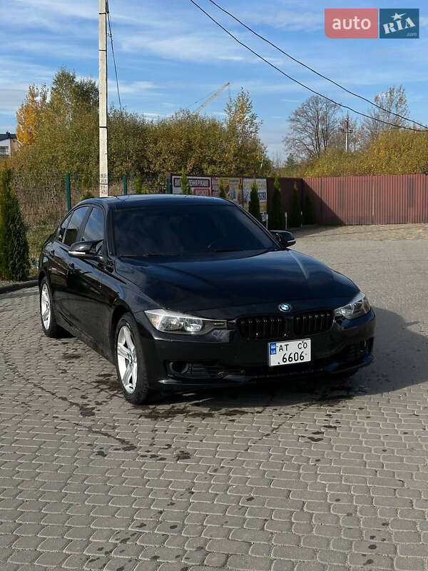 Седан BMW 3 Series 2013 в Надворной