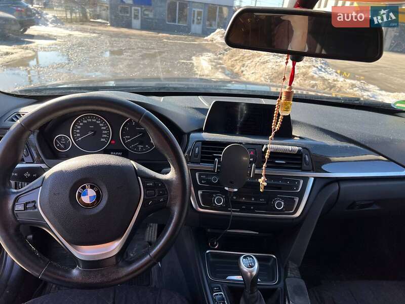 Седан BMW 3 Series 2012 в Львове