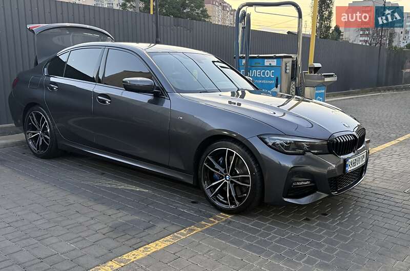 Седан BMW 3 Series 2022 в Одессе