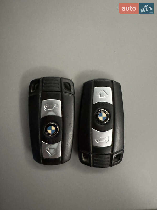 Седан BMW 3 Series 2011 в Одессе