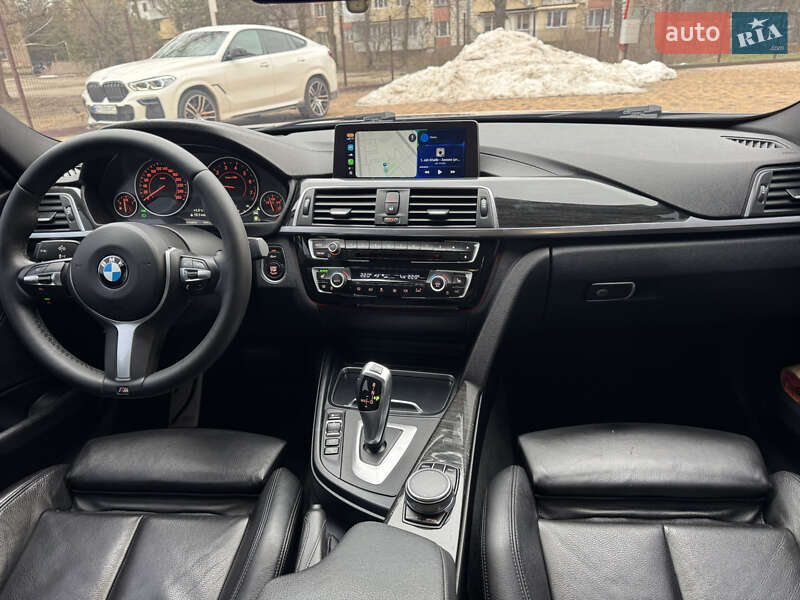 Седан BMW 3 Series 2018 в Измаиле