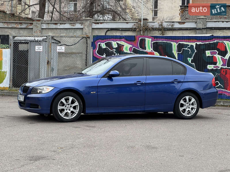 Седан BMW 3 Series 2007 в Львові
