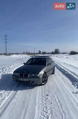 Седан BMW 3 Series 1990 в Семеновке