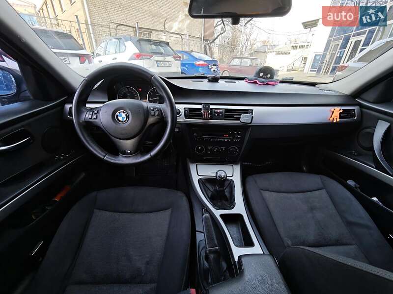 Седан BMW 3 Series 2007 в Харькове