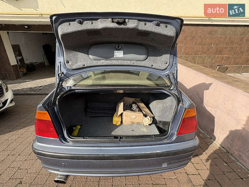 Седан BMW 3 Series 1998 в Ужгороде