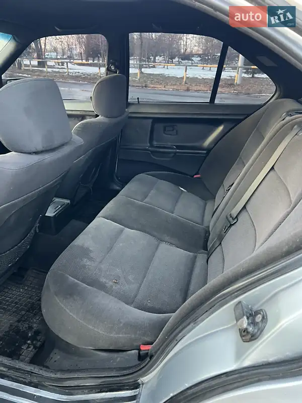 BMW 3 Series 1996 VIN WBACA91040JF25604 фото оголошення 9 з 49