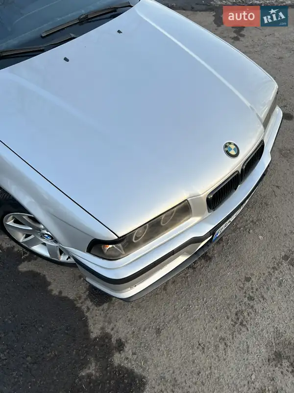 BMW 3 Series 1996 VIN WBACA91040JF25604 фото оголошення 11 з 49