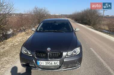 Седан BMW 3 Series 2005 в Львове
