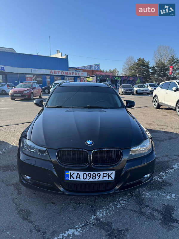 Универсал BMW 3 Series 2010 в Киеве фото 2 Универсал BMW 3 Series 2010 в Киеве