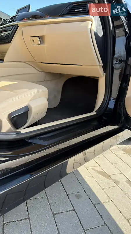 BMW 3 Series 2014 VIN WBA3B1G57ENS81221 фото оголошення 18 з 118