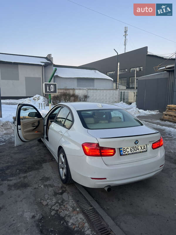 Седан BMW 3 Series 2015 в Луцке
