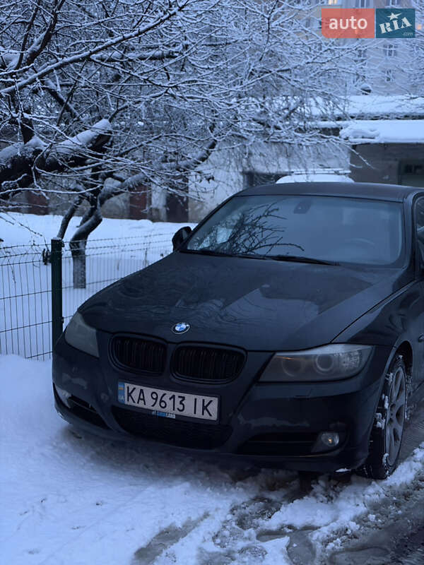 Универсал BMW 3 Series 2010 в Киеве