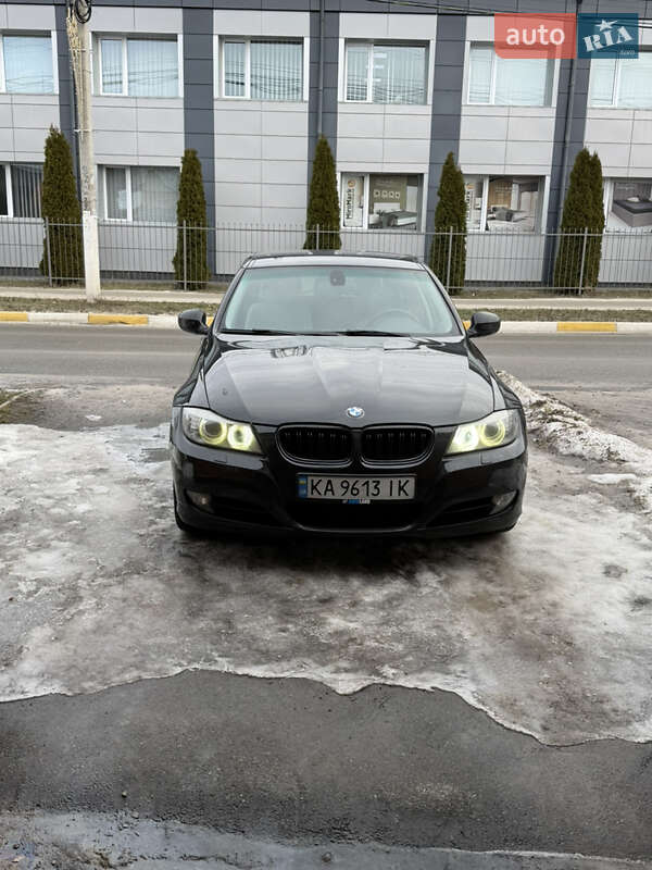 Универсал BMW 3 Series 2010 в Киеве