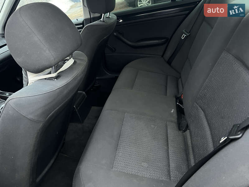 Седан BMW 3 Series 2003 в Ровно фото 18 Седан BMW 3 Series 2003 в Ровно