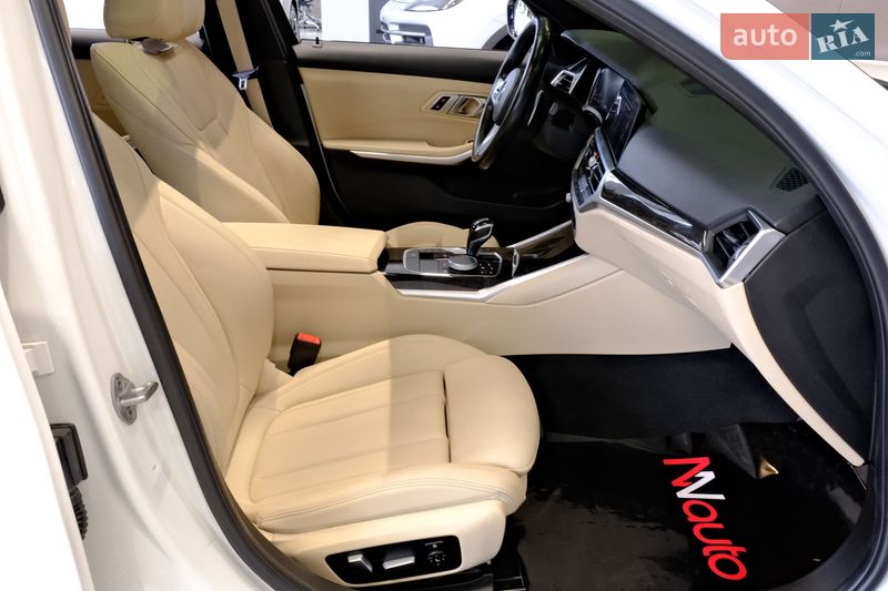 Седан BMW 3 Series 2020 в Одессе