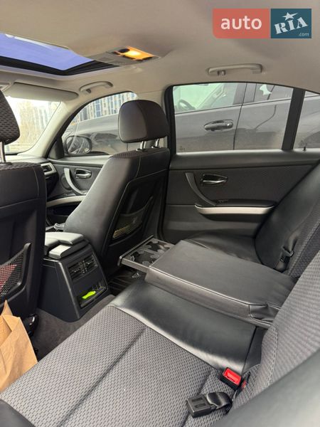 Седан BMW 3 Series 2010 в Киеве фото 16 Седан BMW 3 Series 2010 в Киеве