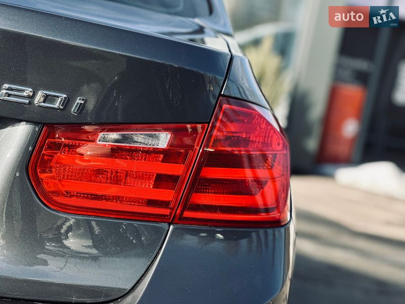 Седан BMW 3 Series 2014 в Кременчуге