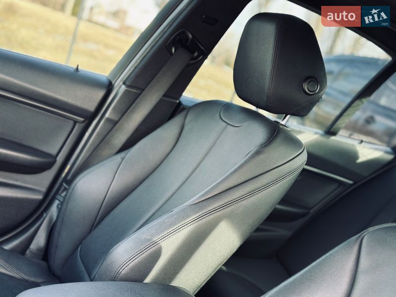 Седан BMW 3 Series 2014 в Кременчуге