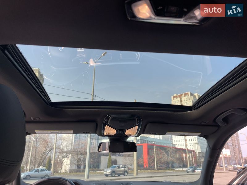 Седан BMW 3 Series 2019 в Харькове