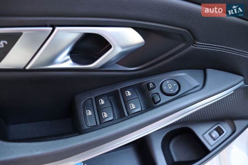 Седан BMW 3 Series 2022 в Львове
