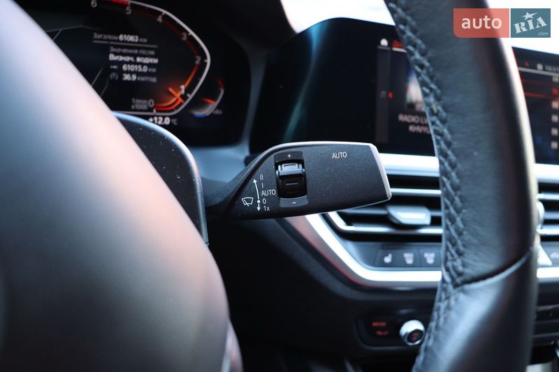 Седан BMW 3 Series 2022 в Львове