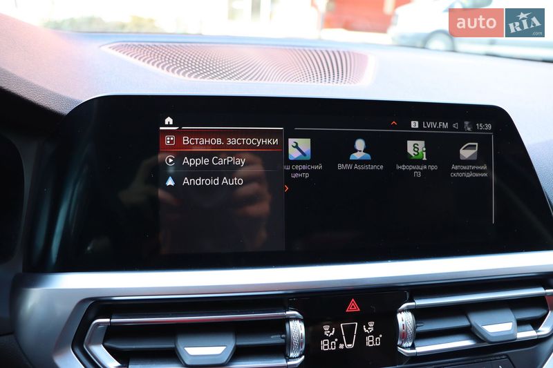 Седан BMW 3 Series 2022 в Львове